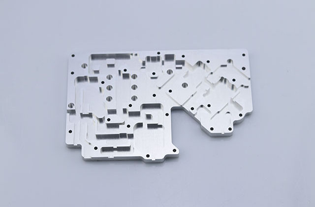 淺談一下CNC加工如何實現嚴格CNC加工通訊零件的公差問題? 淺談一下CNC加工如何實現嚴格CNC加工通訊零件的公差問題?