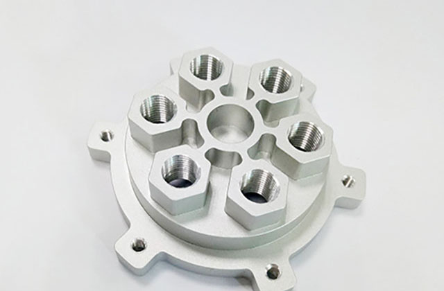  汽車保險杠軍工部件加工 專業軍工部件加工廠為客戶著想 