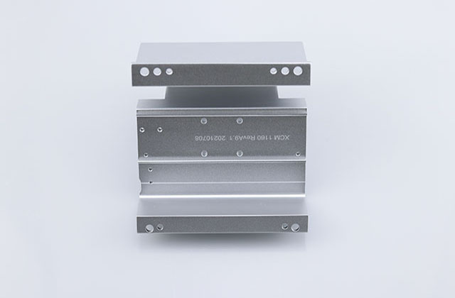 當CNC加工成品中表面出現(xiàn)不均勻現(xiàn)場怎么調整